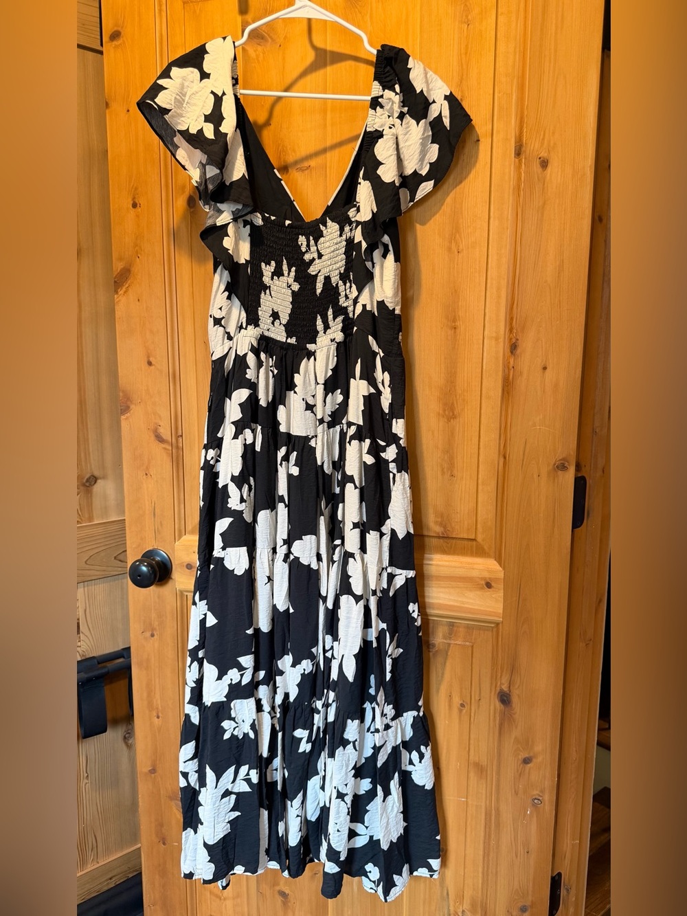 Rachel Zoe Black and White Floral Flutter-Sleeve Maxi Dress - Picture 3 of 6